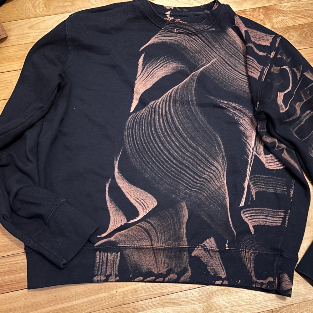 Bleached Black Sweatshirt medium
